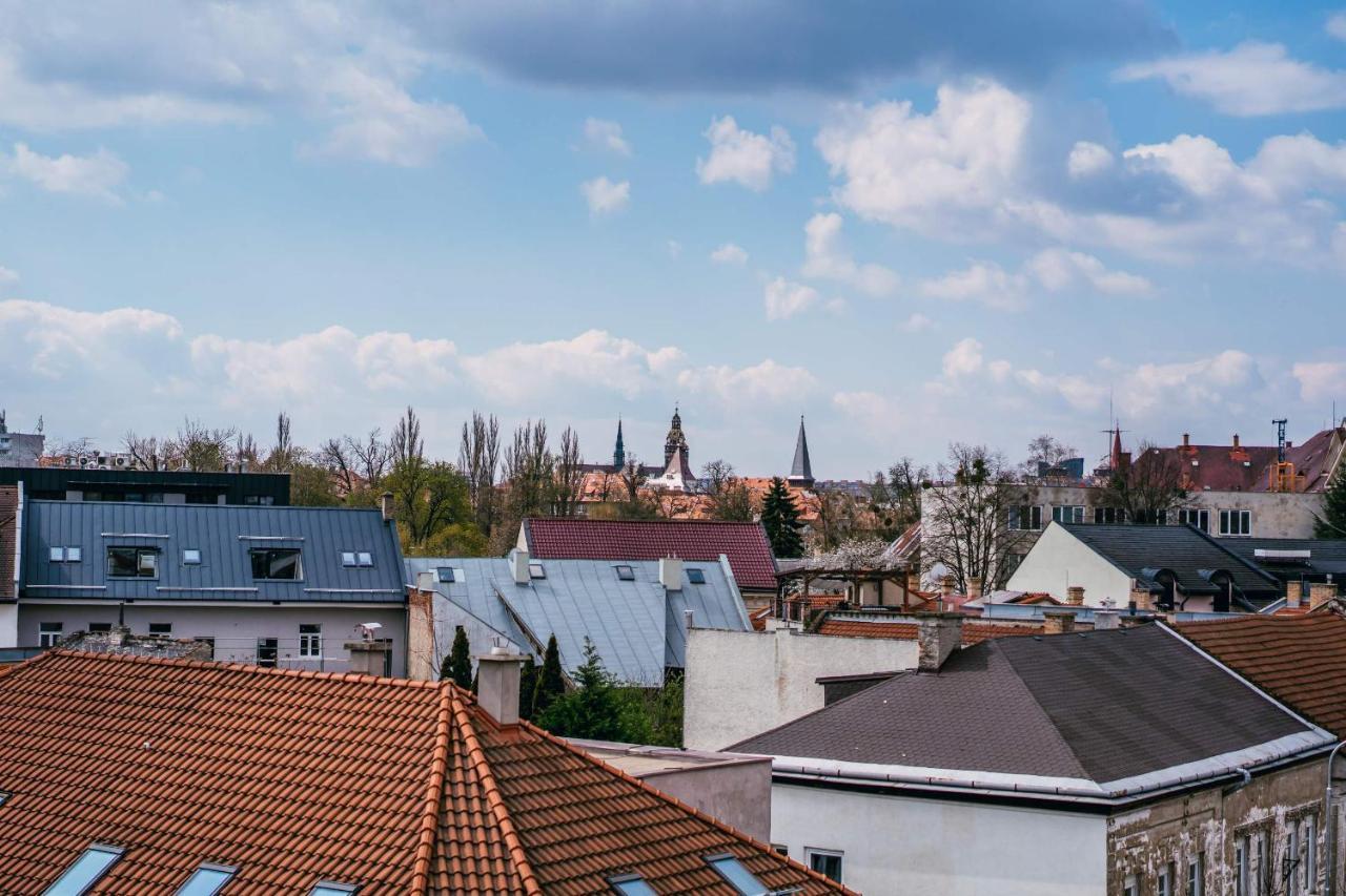 Luxury Apartment W. City Views In Kosice Old Town Екстериор снимка